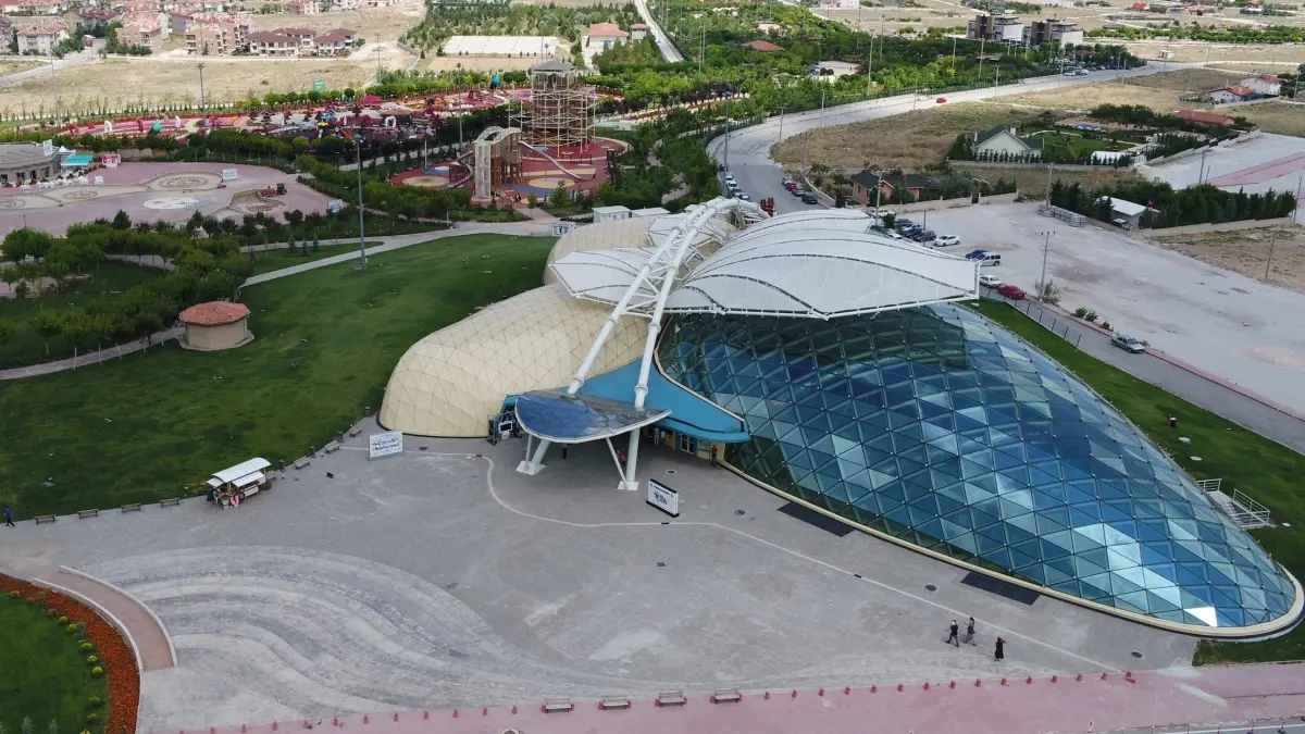 konya-tropikal-kelebek-bahcesi-62283.webp