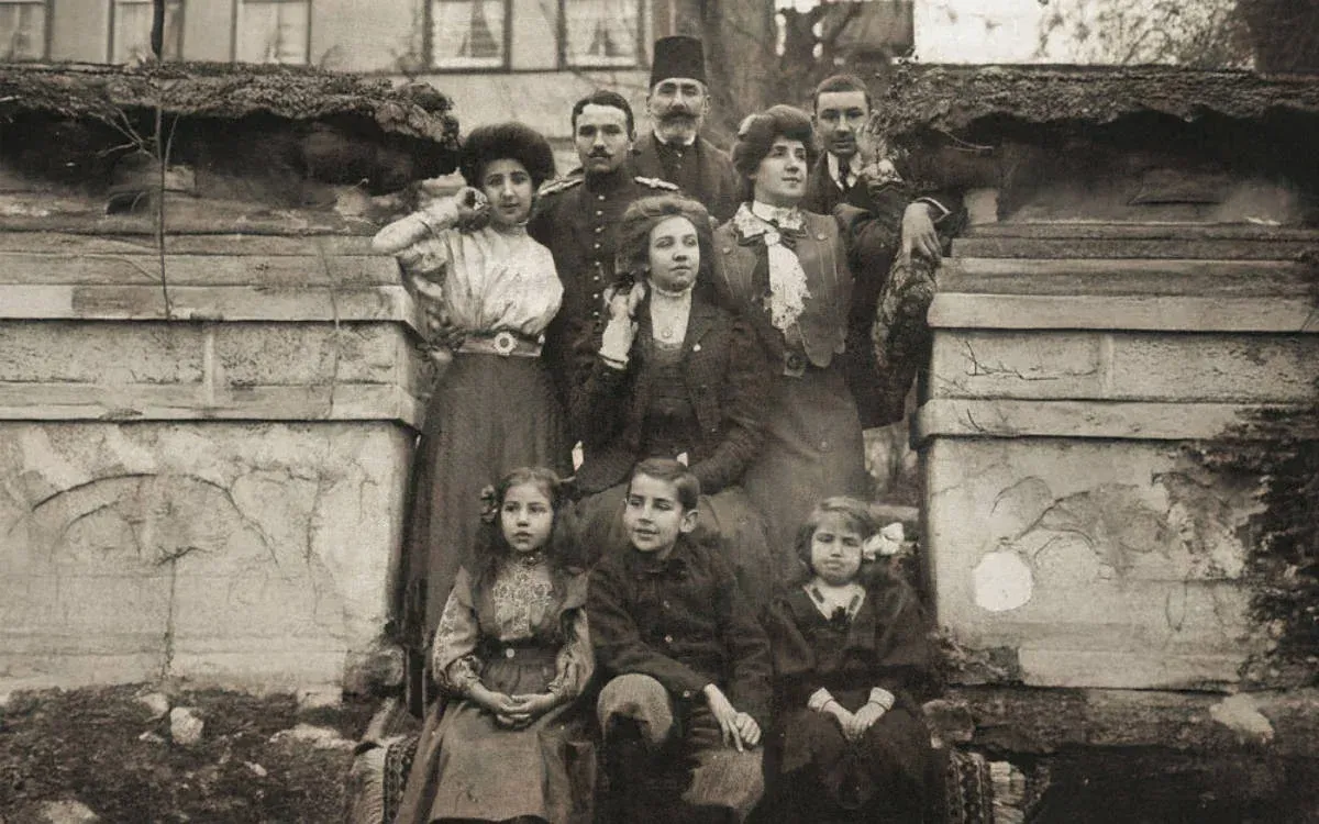 Şakir Paşa Ailesi ve Hikâyesi