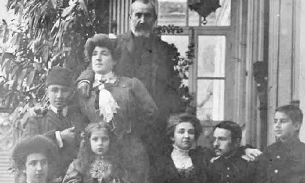 sakir-pasa-ailesi-kimdir.jpg