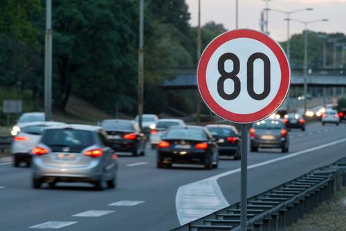 51/2-a Trafik Cezası Nedir ve Kaç Km Hız Sınırını İfade Eder?